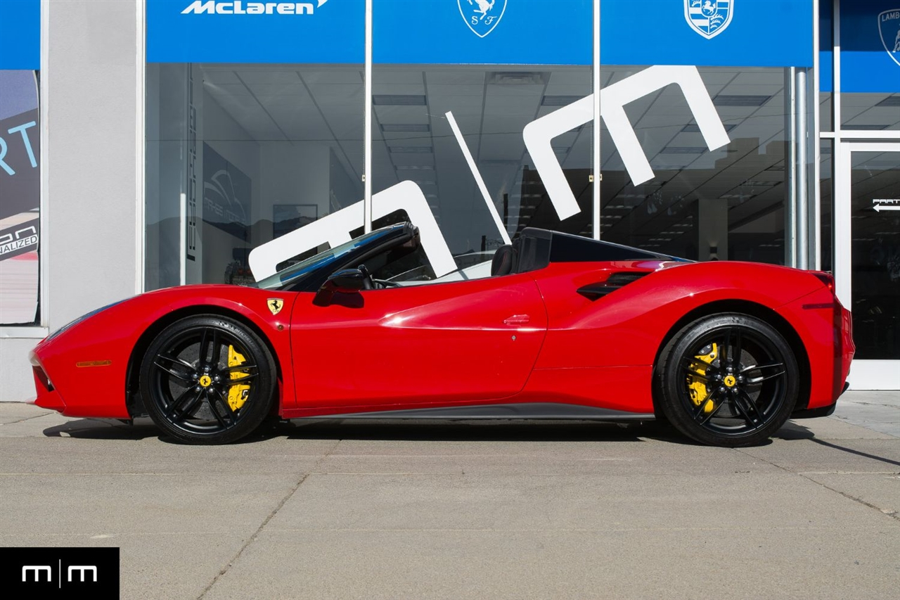 Ferrari 488  2017
