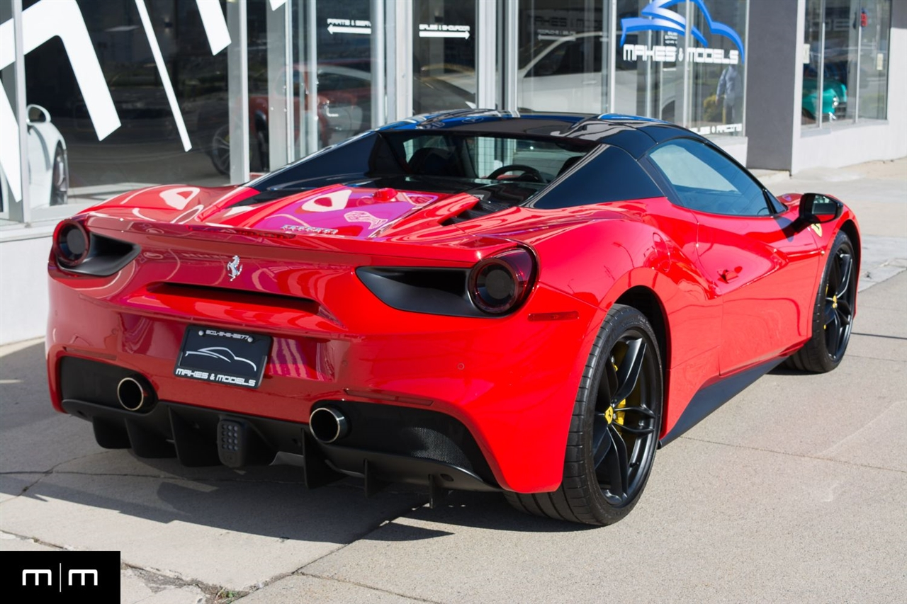 Ferrari 488  2017