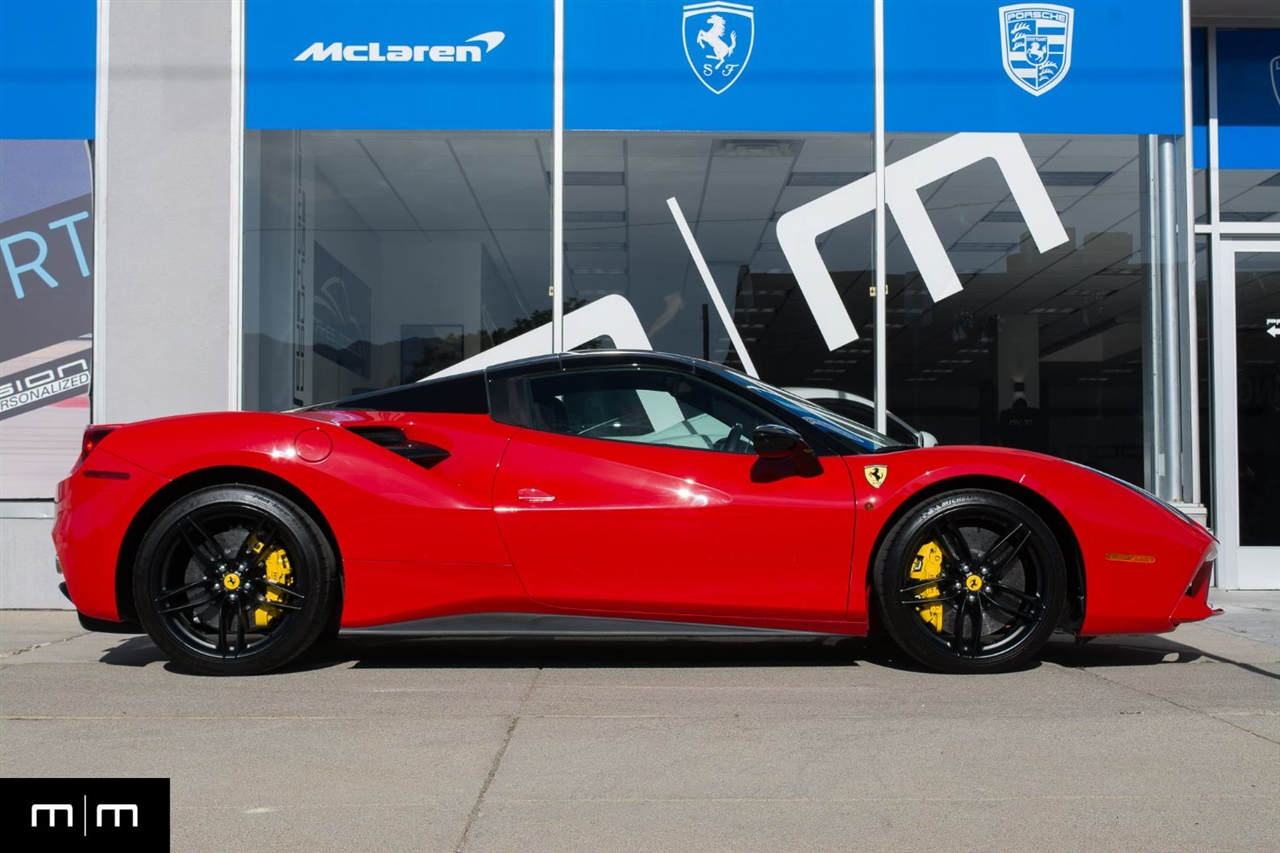 Ferrari 488  2017