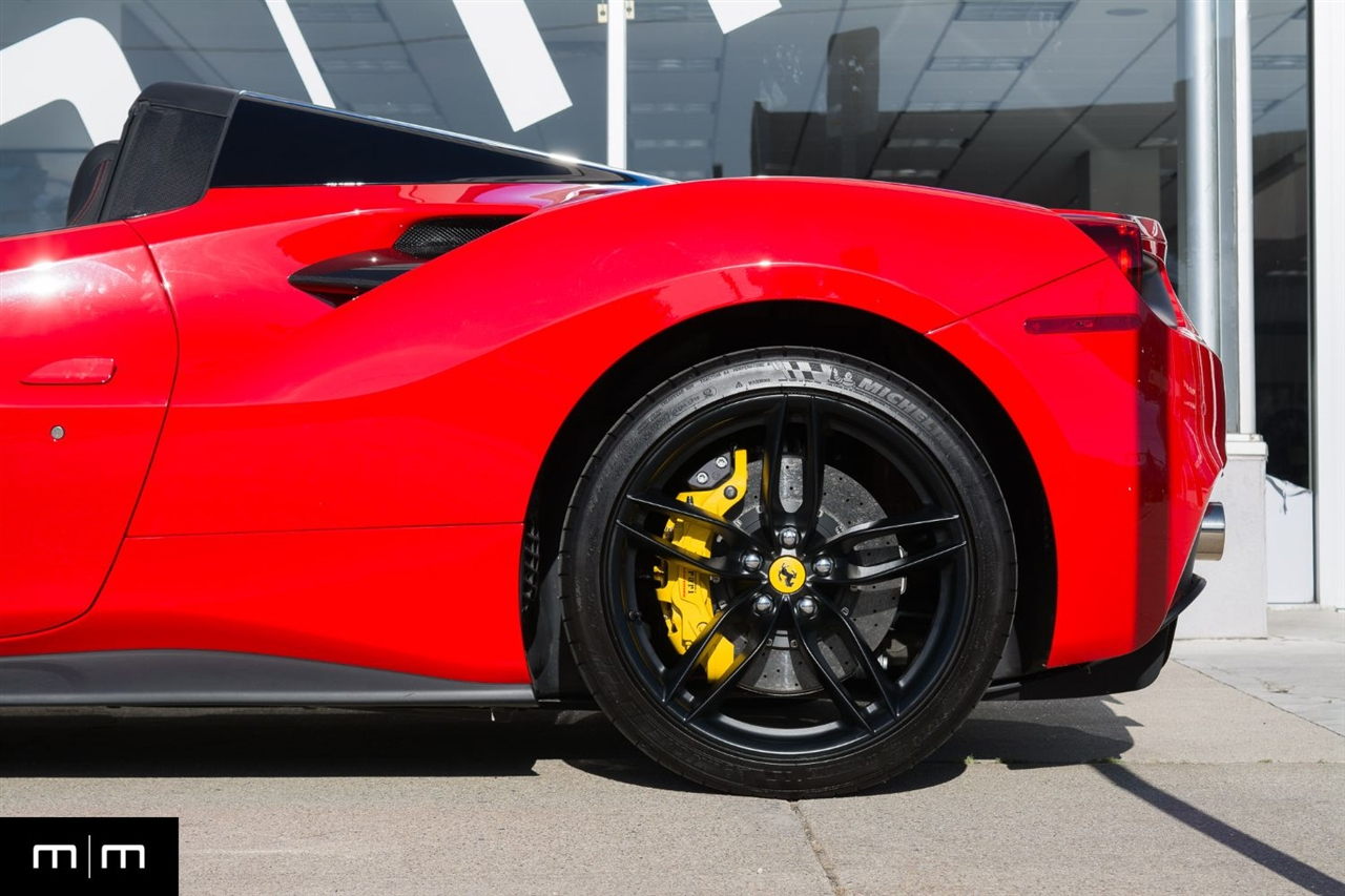 Ferrari 488  2017