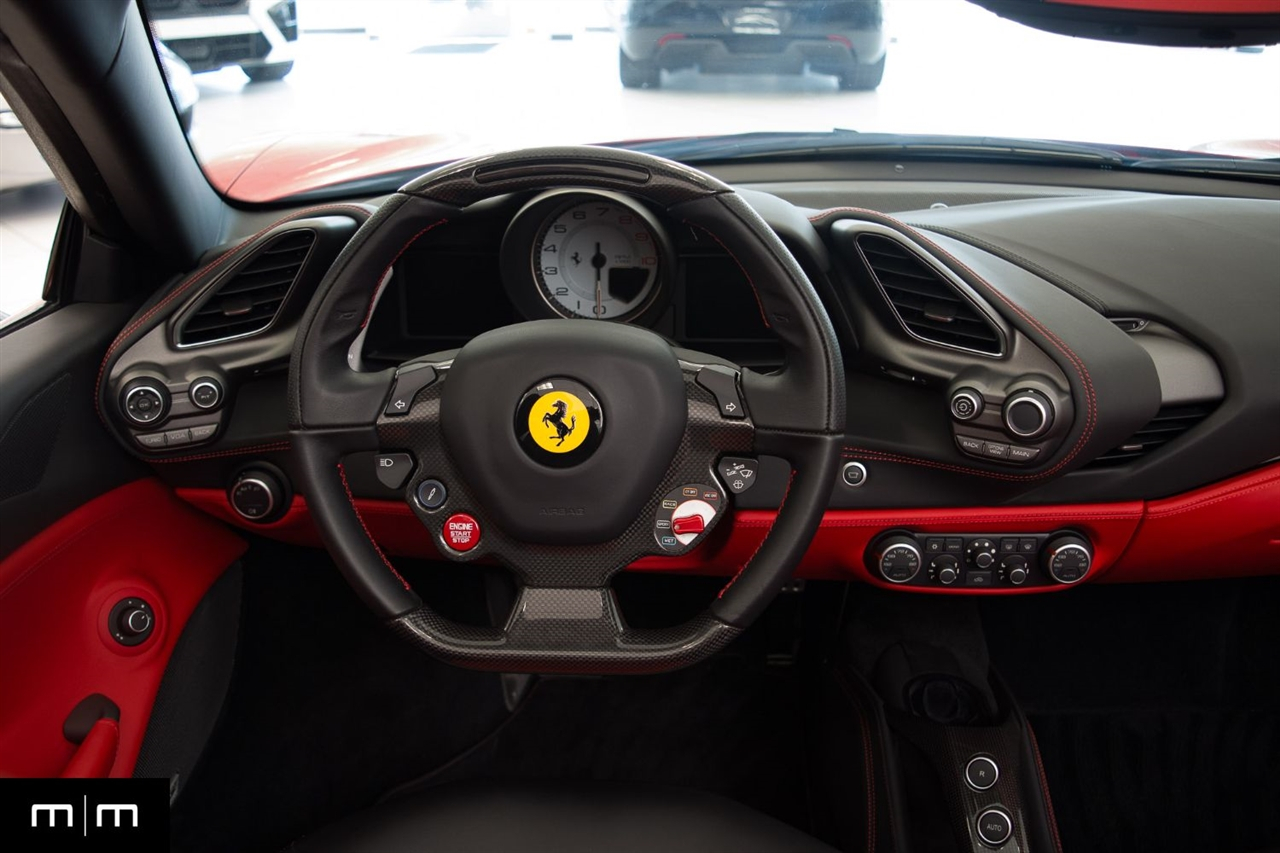 Ferrari 488  2017