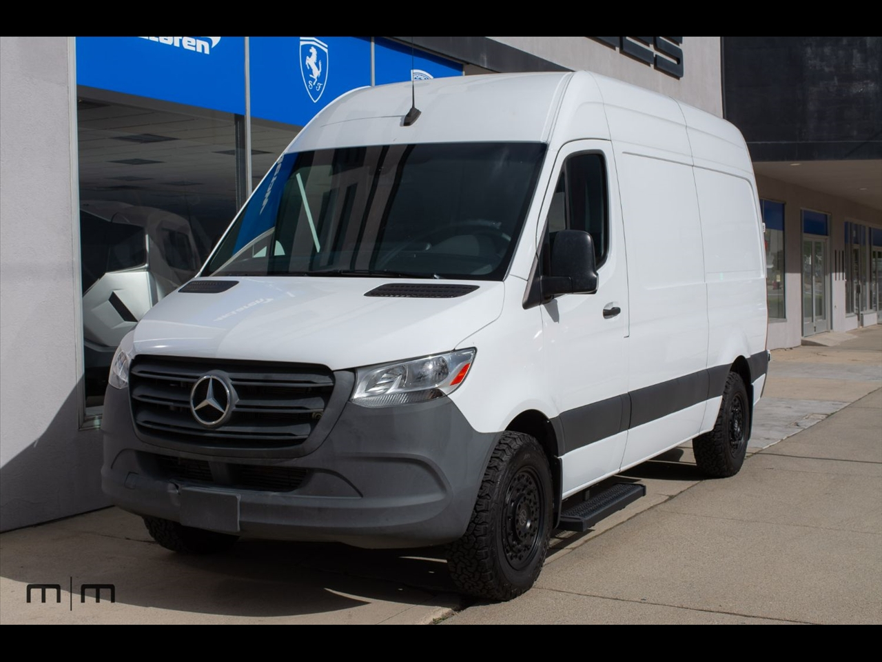 2022 Mercedes-Benz Sprinter 2500 Gas 144 WB's photo