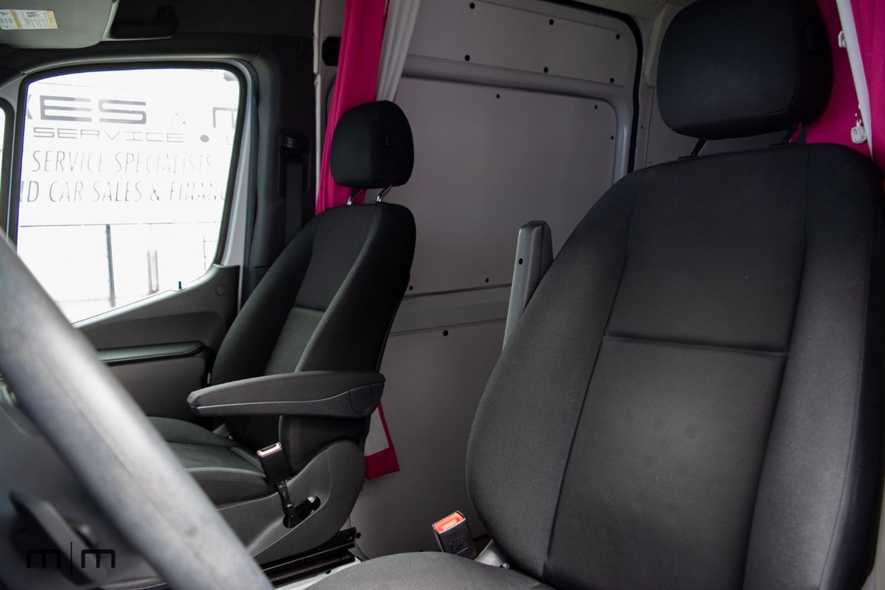 Mercedes-Benz Sprinter  2022
