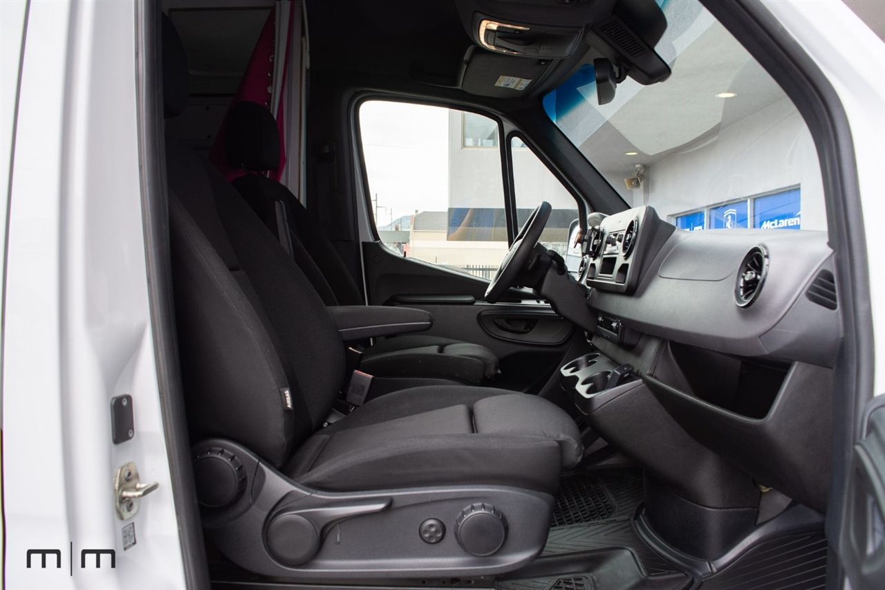 Mercedes-Benz Sprinter  2022
