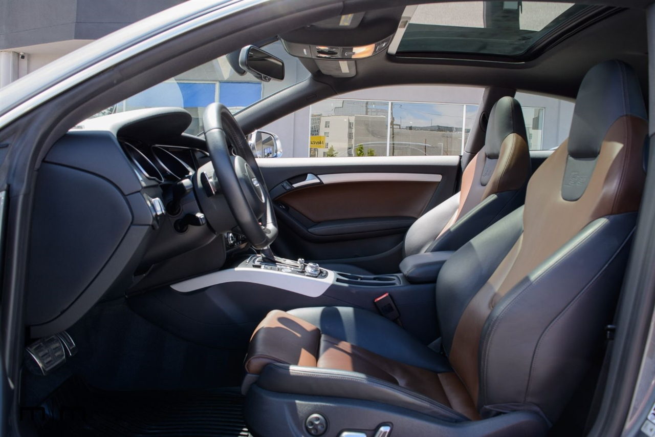 Audi S5  2013