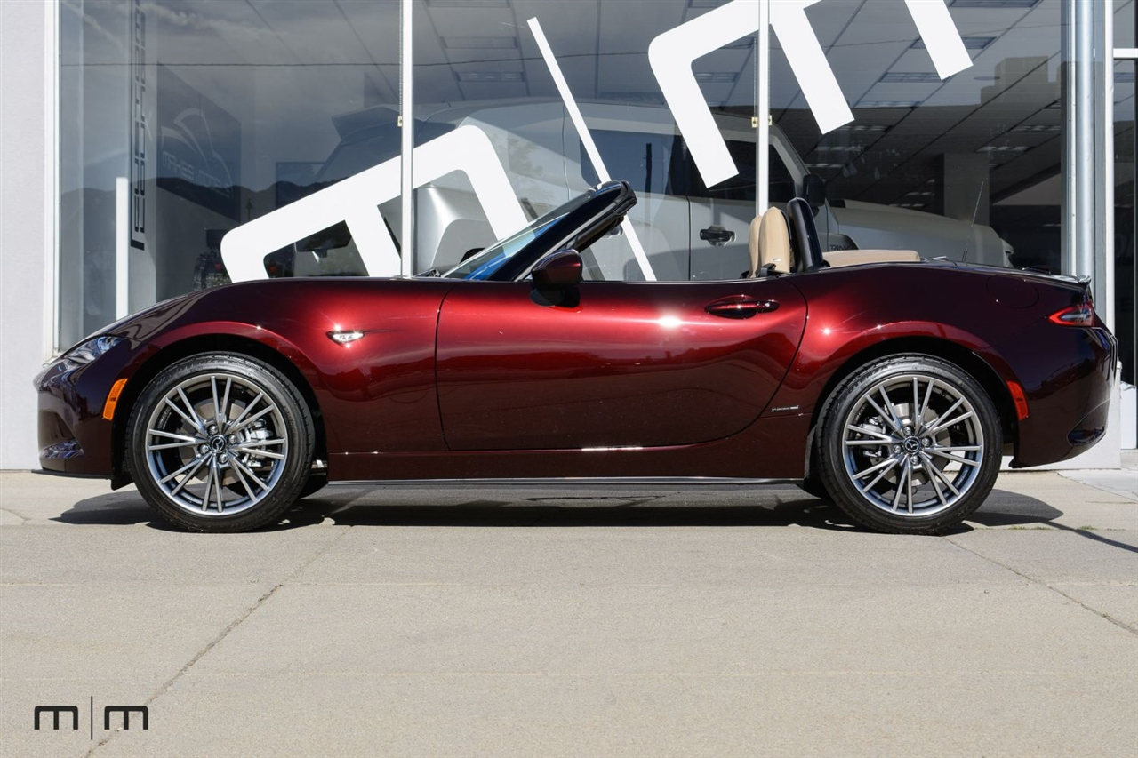 Mazda MX-5 Miata  2025