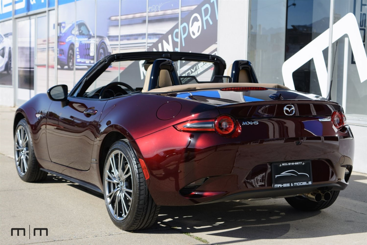Mazda MX-5 Miata  2025