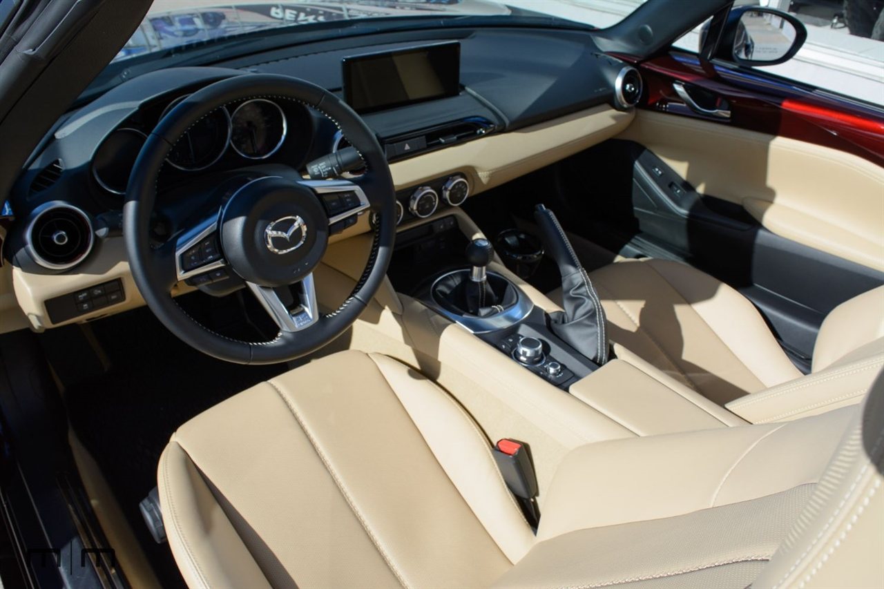 Mazda MX-5 Miata  2025