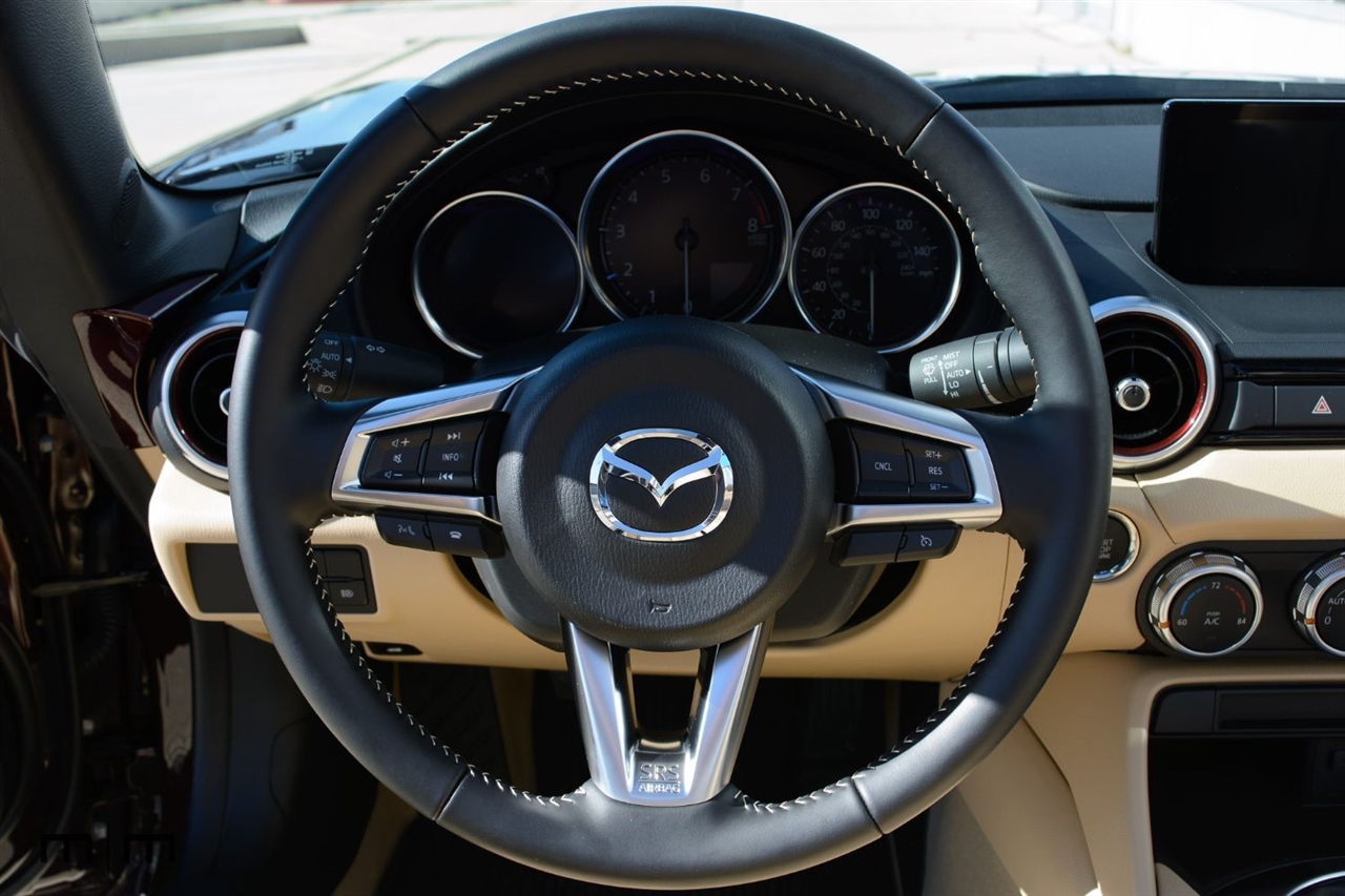 Mazda MX-5 Miata  2025