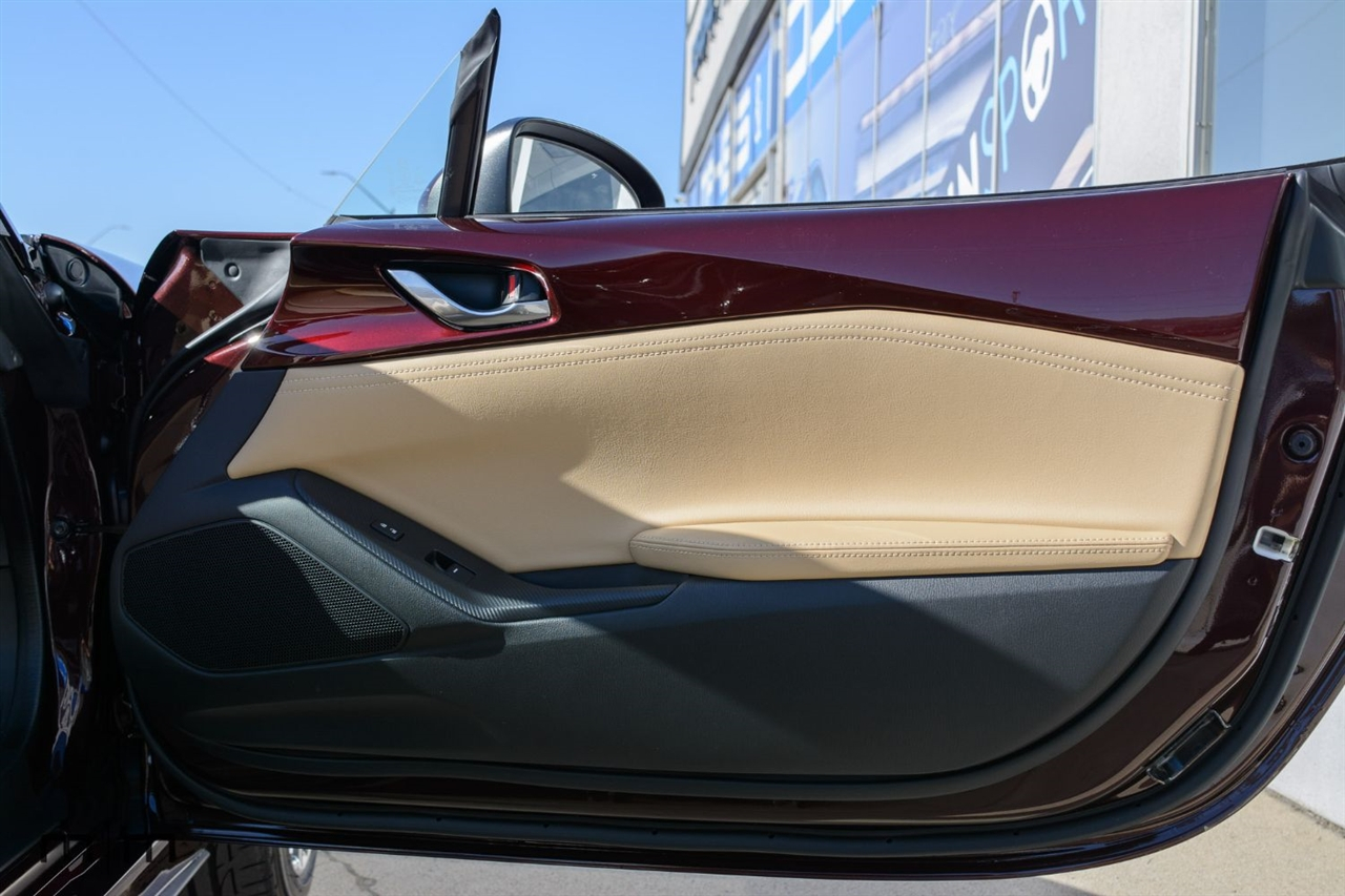 Mazda MX-5 Miata  2025