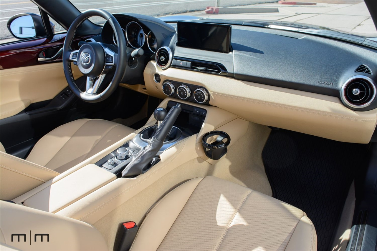 Mazda MX-5 Miata  2025