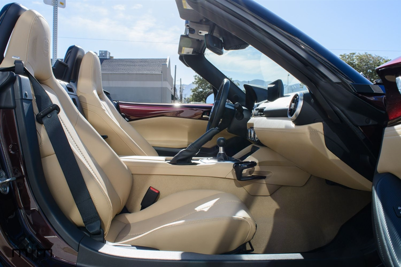 Mazda MX-5 Miata  2025