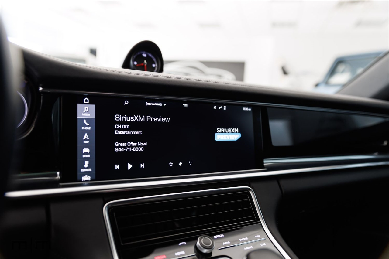 Porsche Panamera  2017