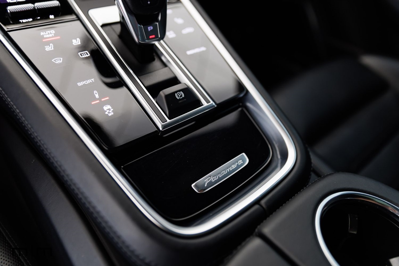 Porsche Panamera  2017