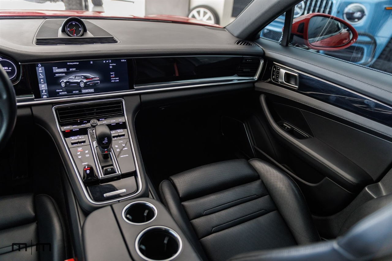 Porsche Panamera  2017