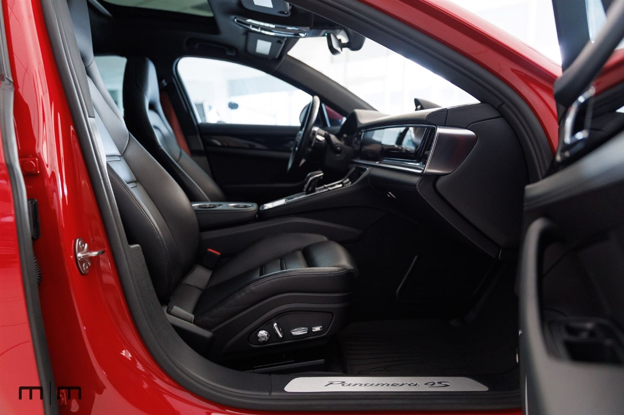 Porsche Panamera  2017