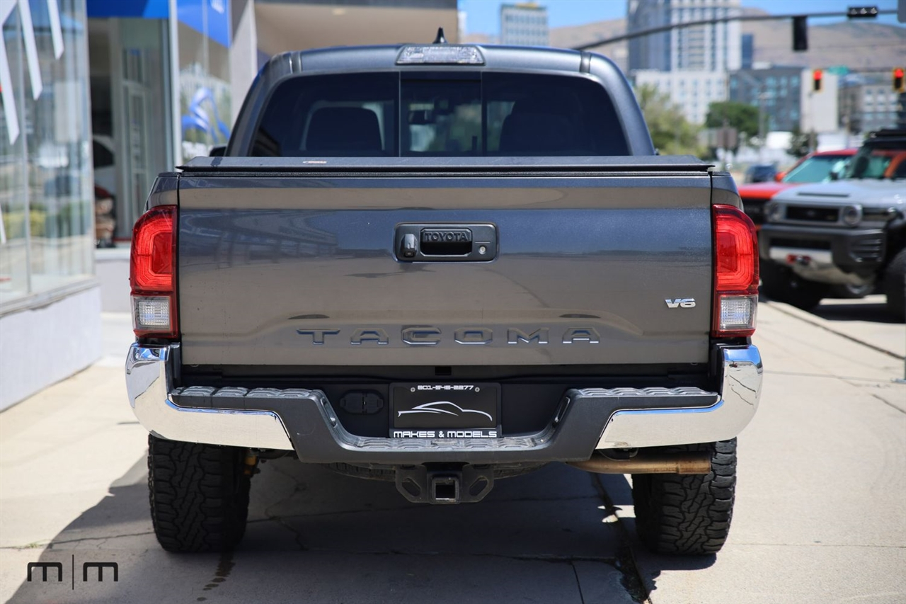 Toyota Tacoma  2019