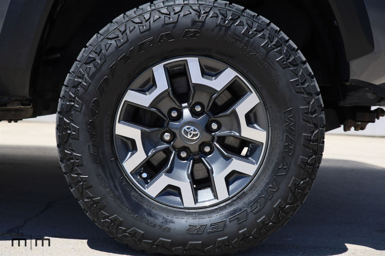 Toyota Tacoma  2019