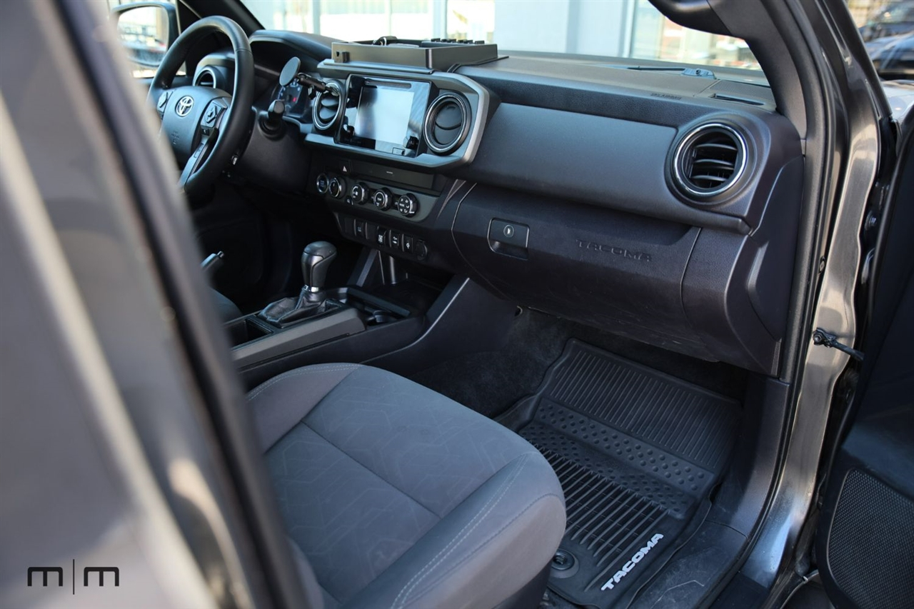 Toyota Tacoma  2019