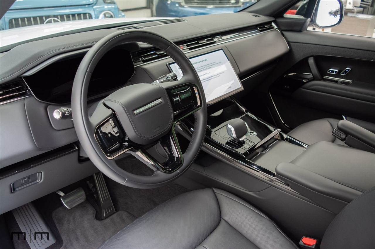 Land Rover Range Rover Sport  2025
