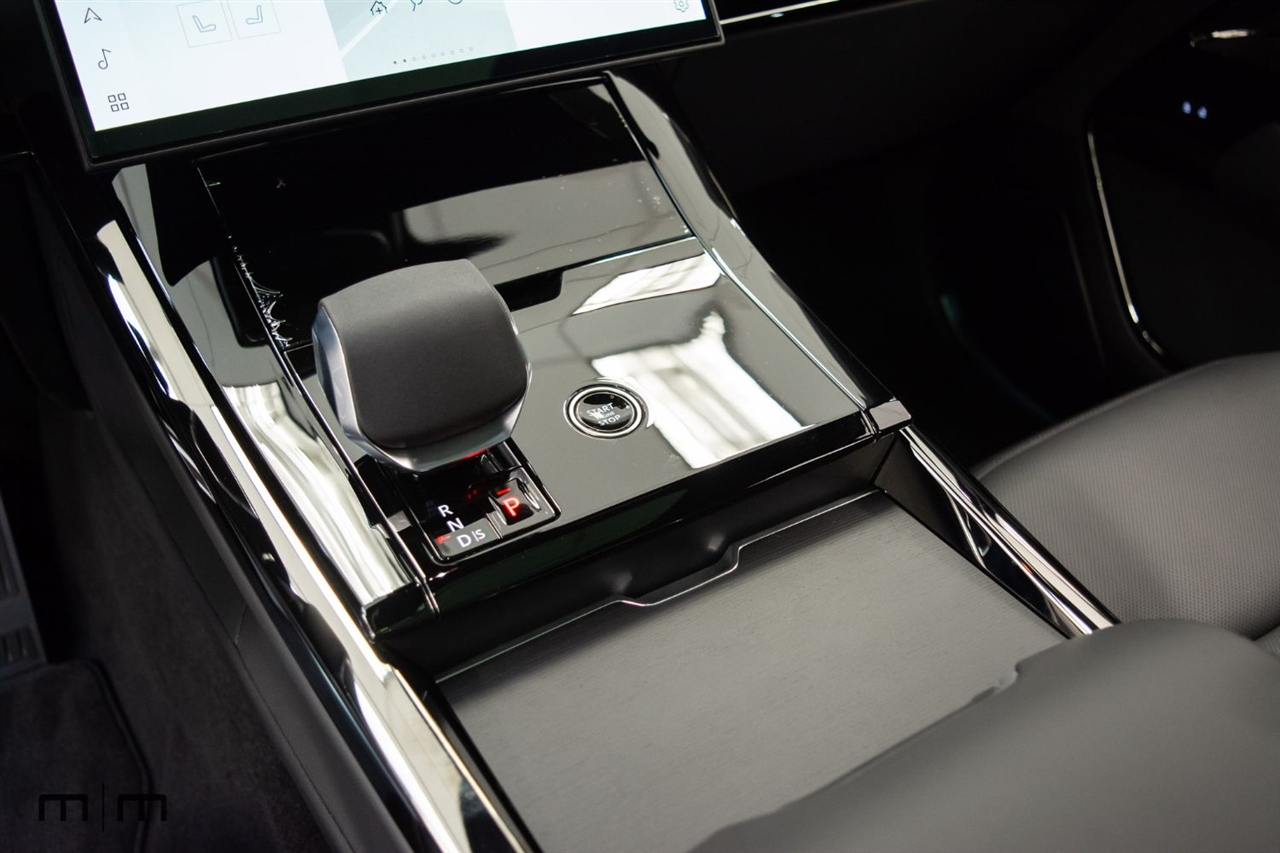 Land Rover Range Rover Sport  2025