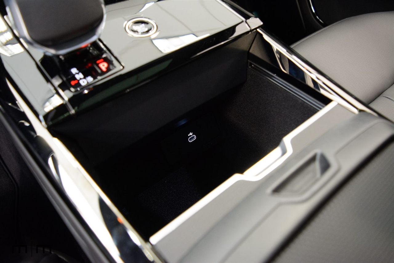 Land Rover Range Rover Sport  2025