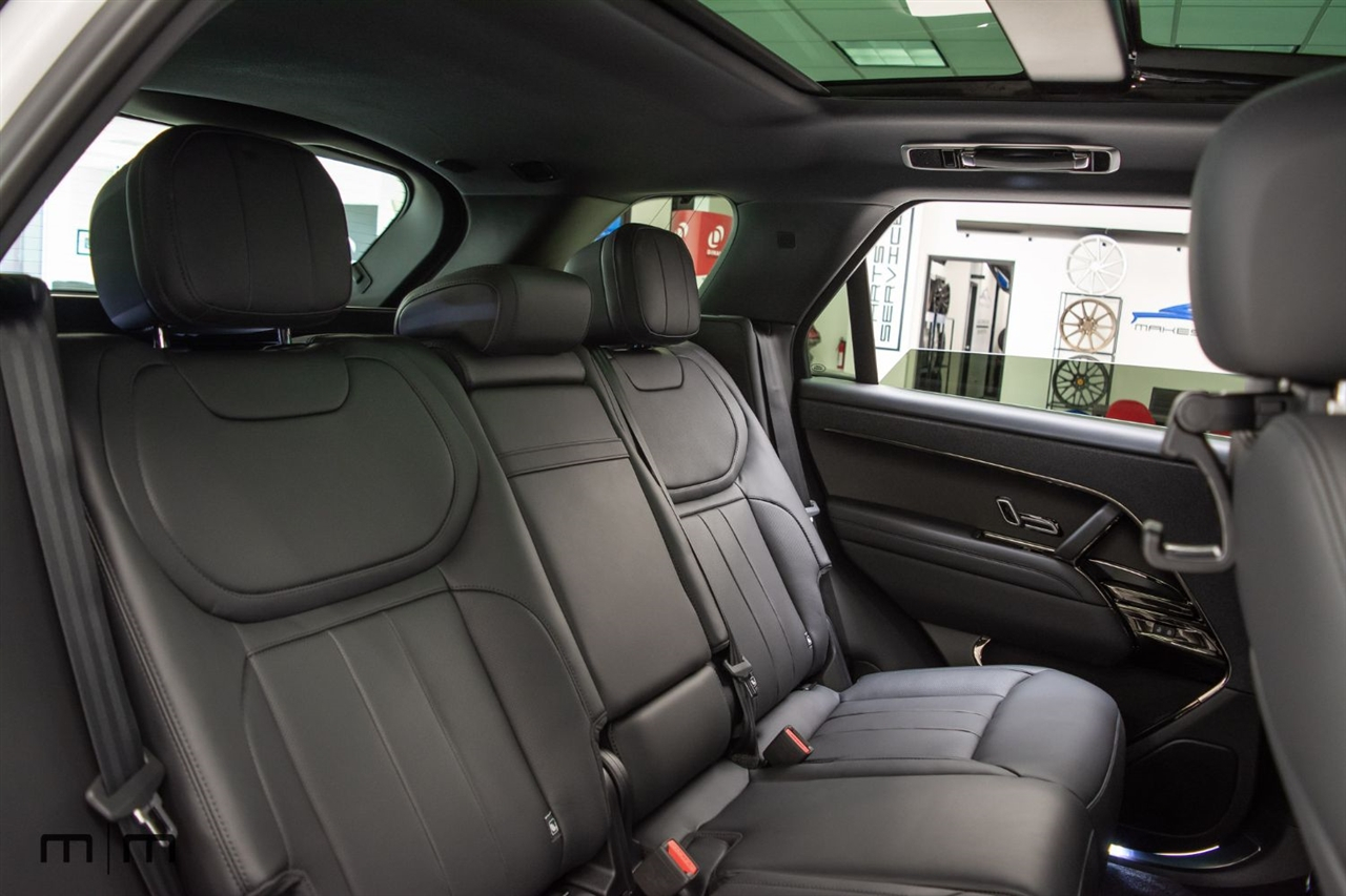 Land Rover Range Rover Sport  2025