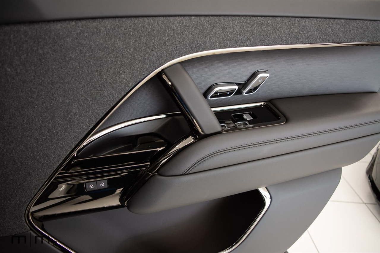 Land Rover Range Rover Sport  2025