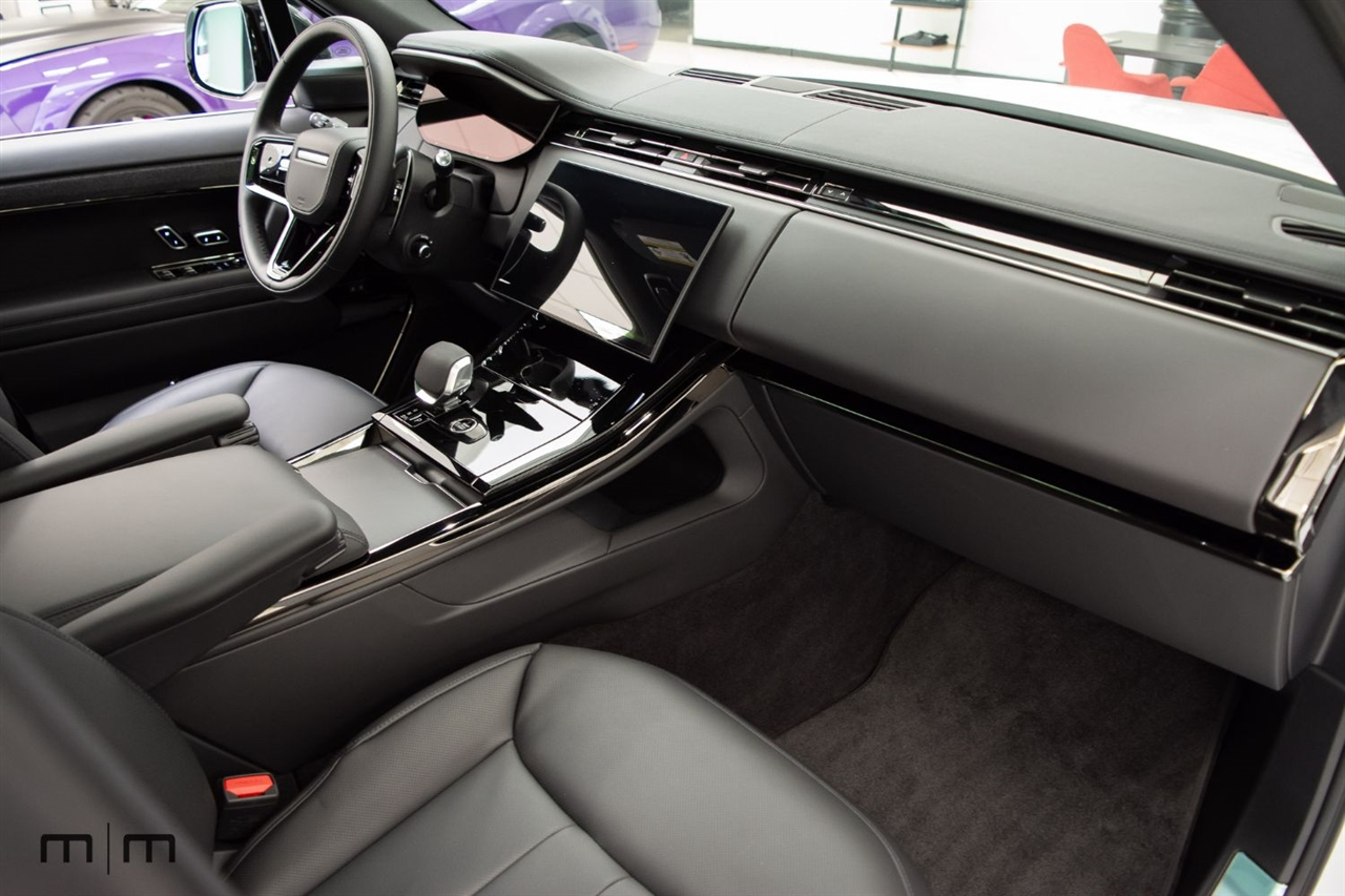 Land Rover Range Rover Sport  2025