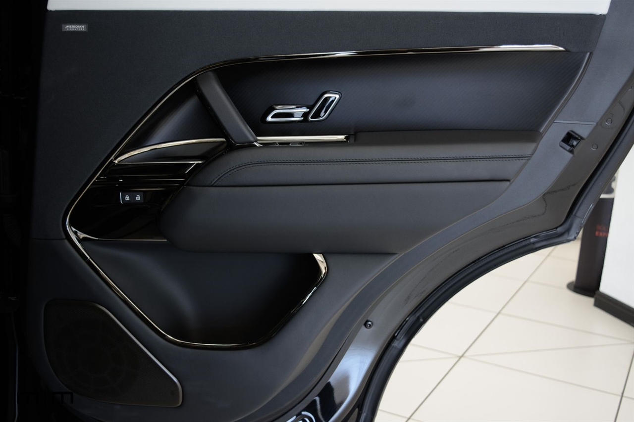 Land Rover Range Rover Sport  2024