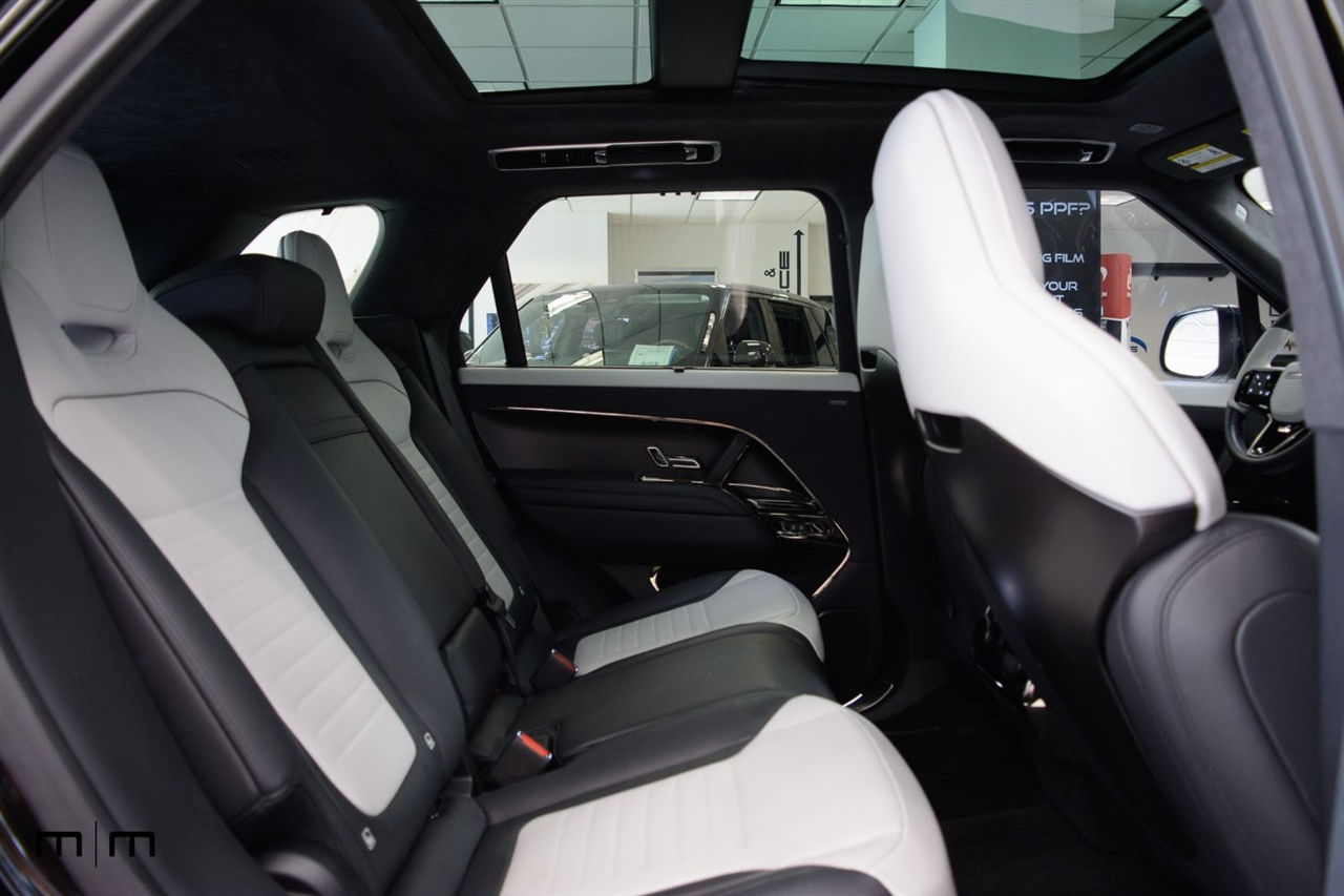 Land Rover Range Rover Sport  2024