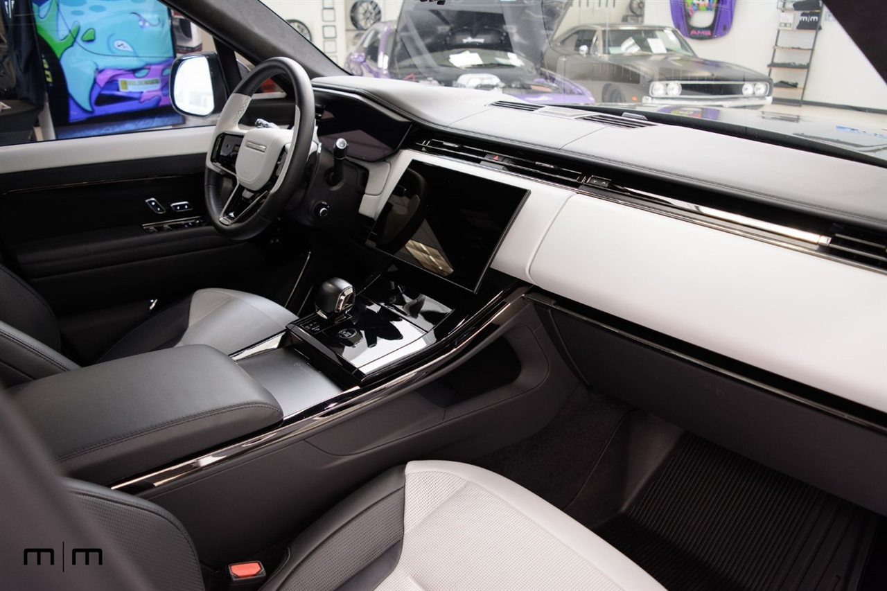 Land Rover Range Rover Sport  2024