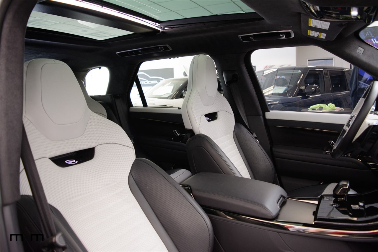 Land Rover Range Rover Sport  2024