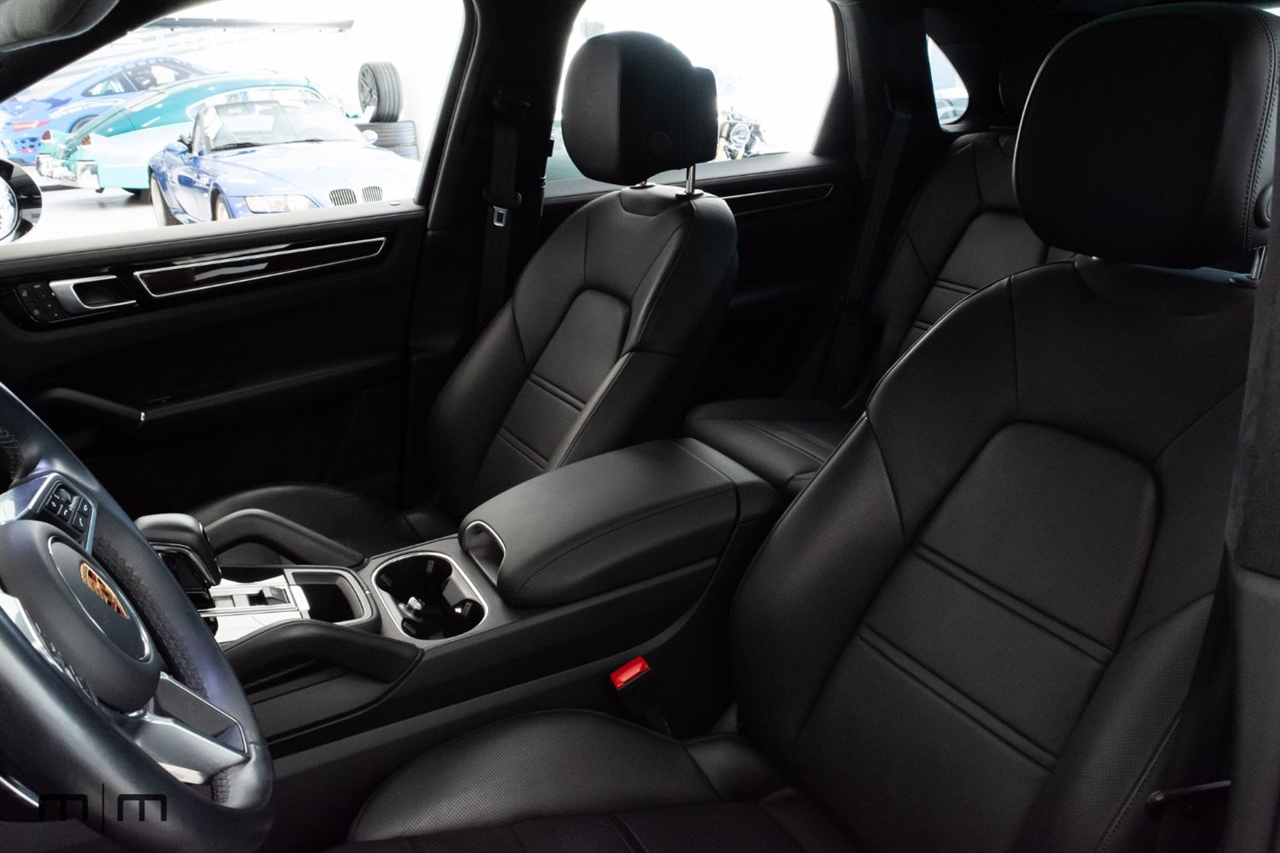 Porsche Cayenne  2023