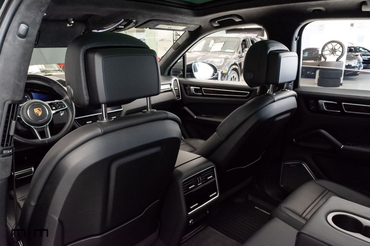 Porsche Cayenne  2023