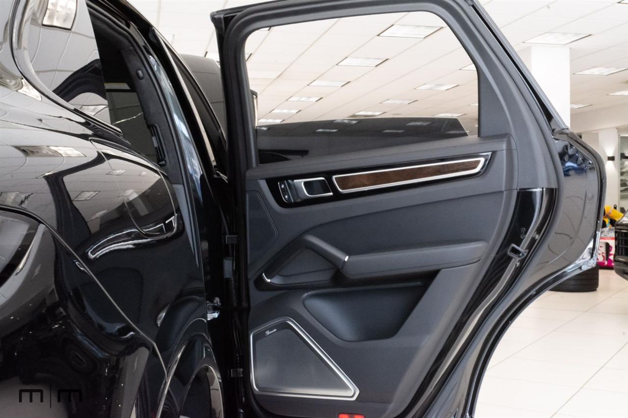 Porsche Cayenne  2023