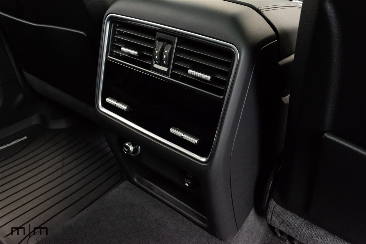 Porsche Cayenne  2023