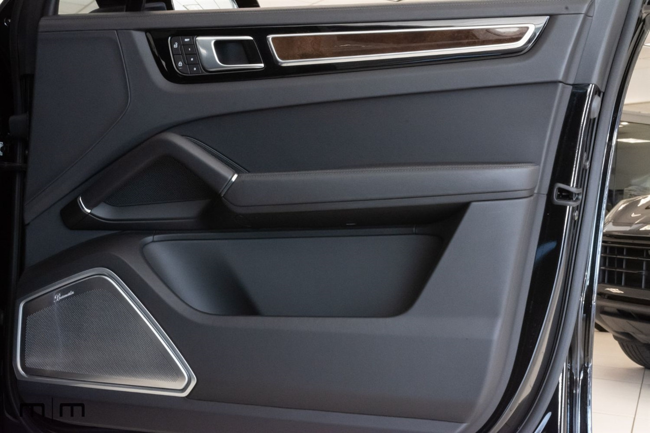 Porsche Cayenne  2023