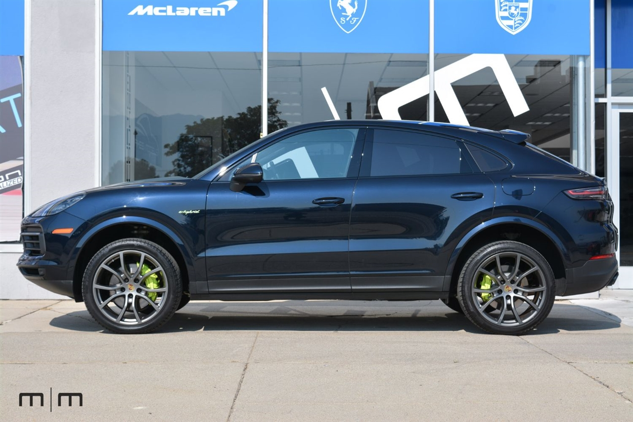 Porsche Cayenne  2022