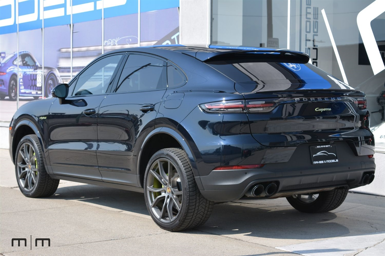 Porsche Cayenne  2022