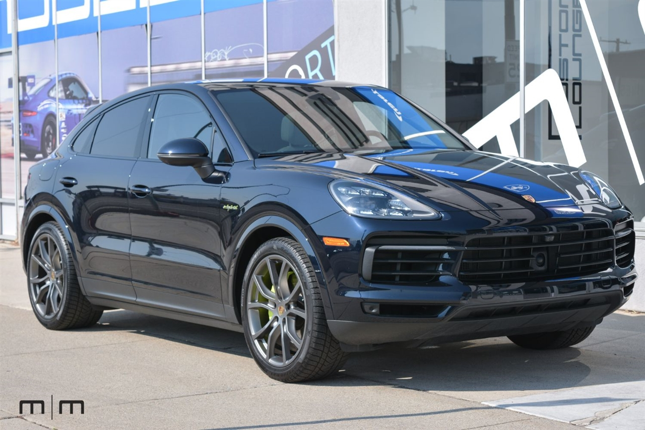 Porsche Cayenne  2022