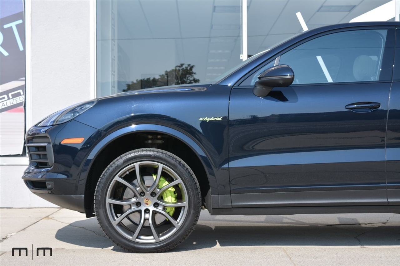 Porsche Cayenne  2022