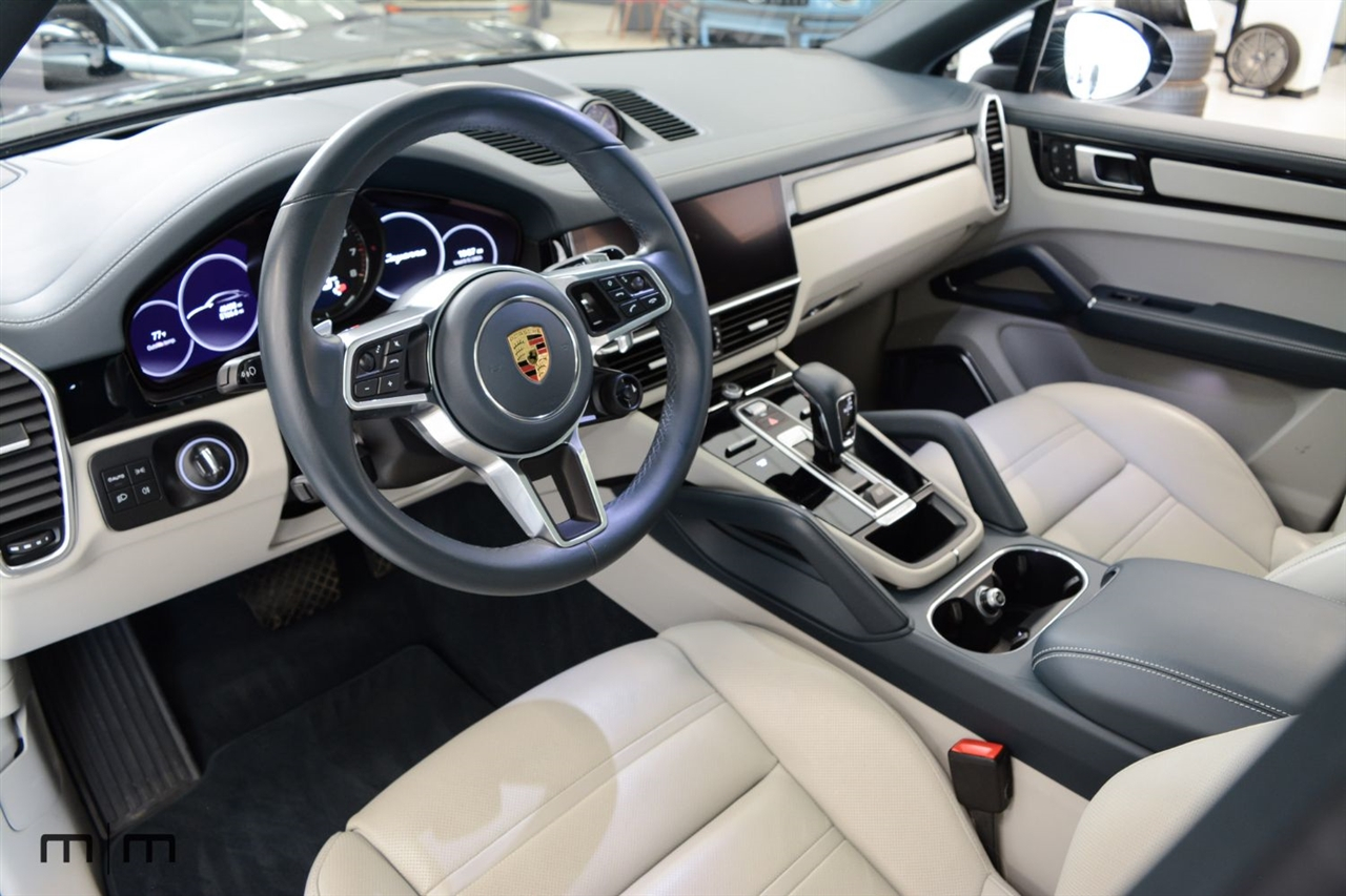 Porsche Cayenne  2022