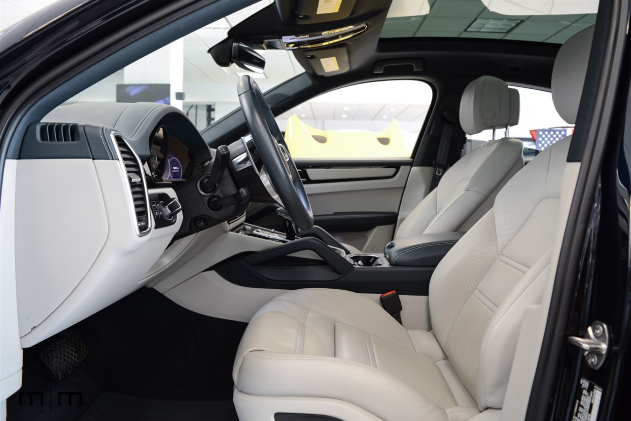 Porsche Cayenne  2022