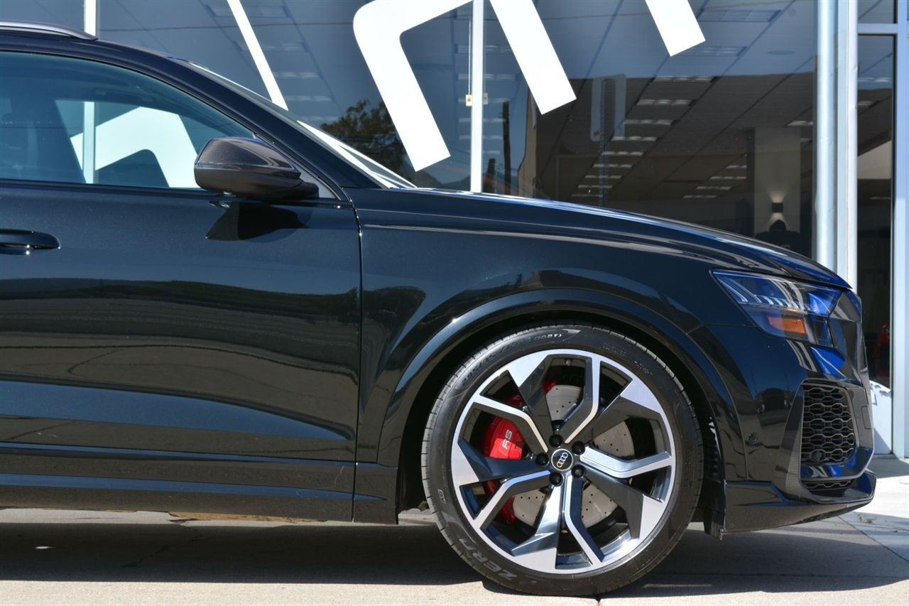 Audi RS Q8  2024