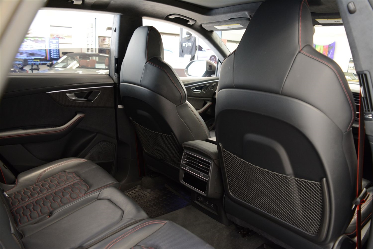 Audi RS Q8  2024