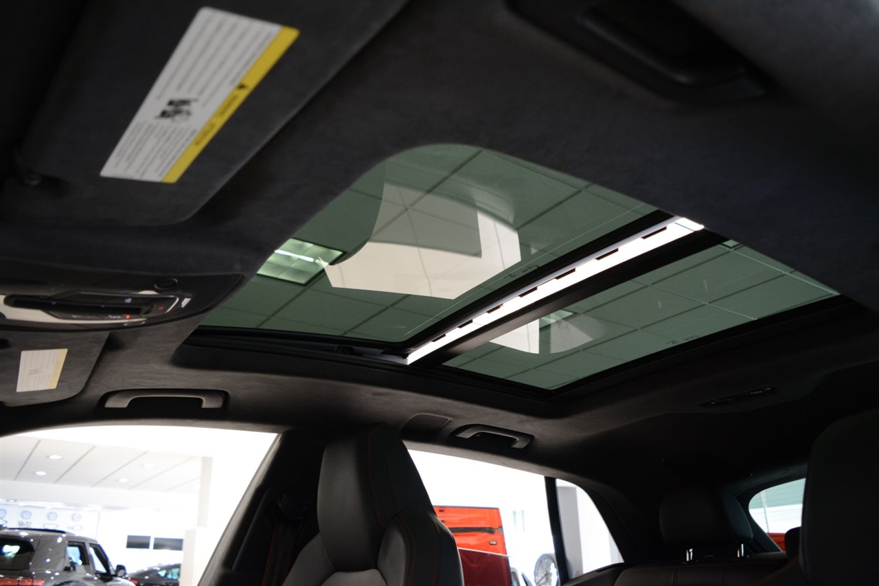 Audi RS Q8  2024