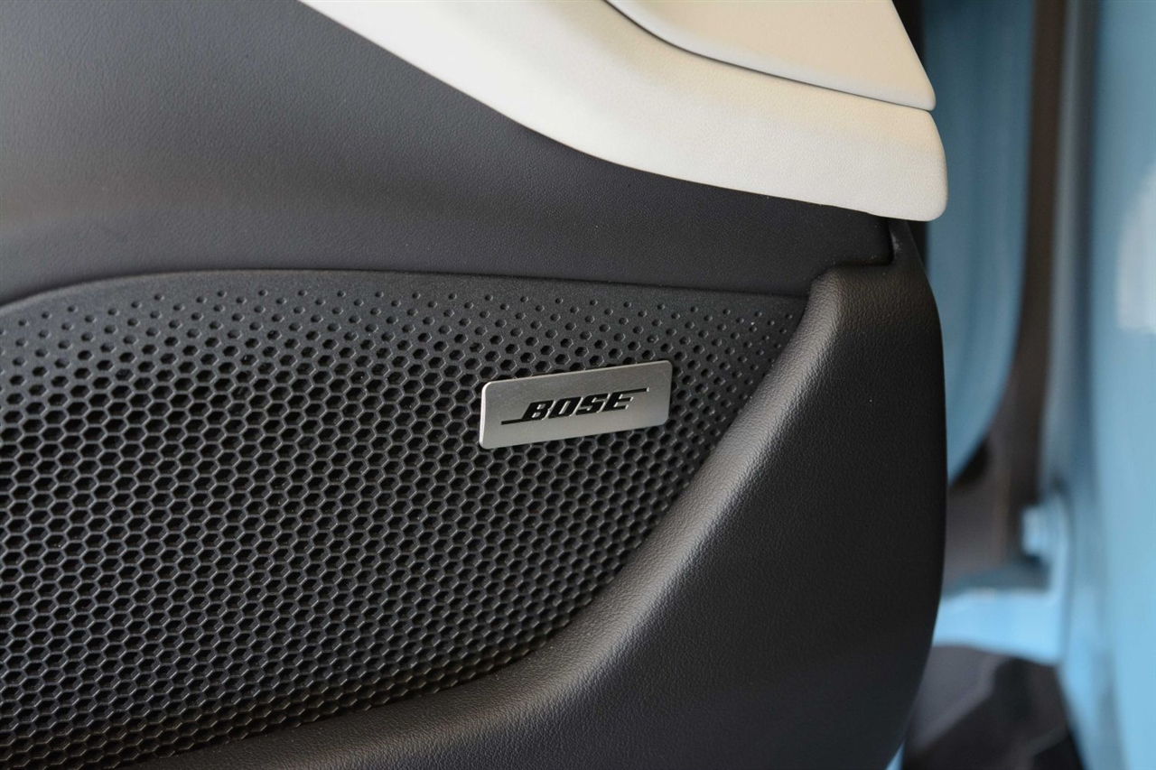 Porsche Taycan  2025