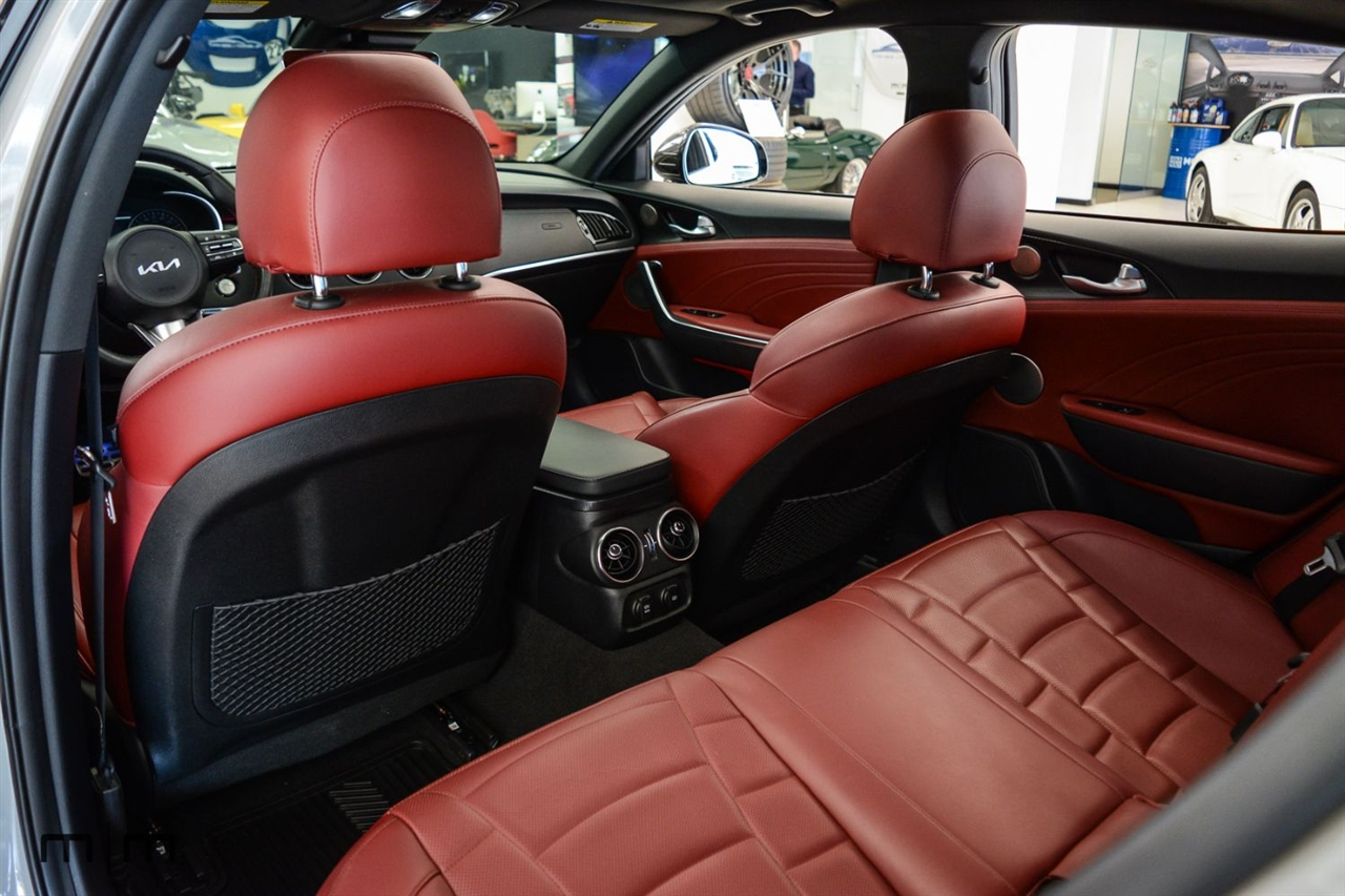 Kia Stinger  2022