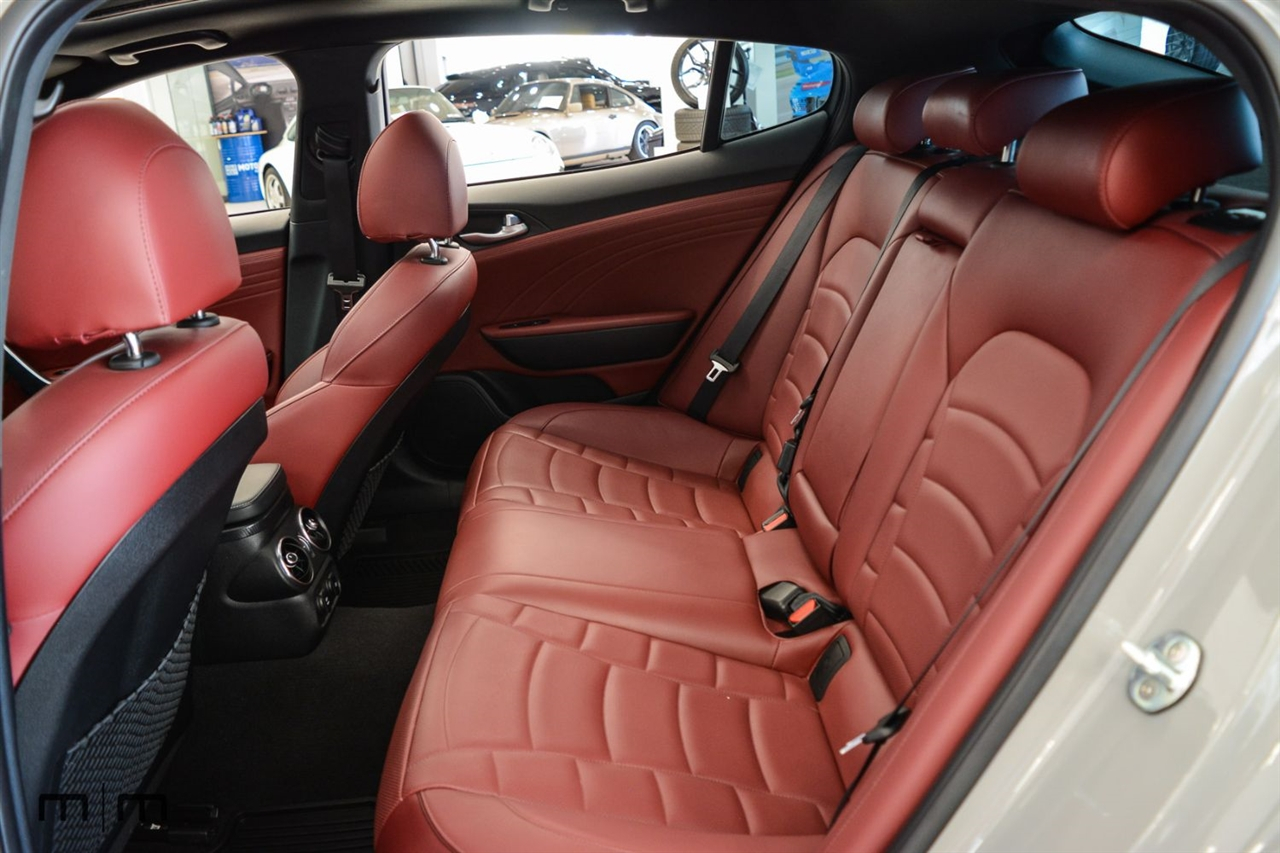 Kia Stinger  2022